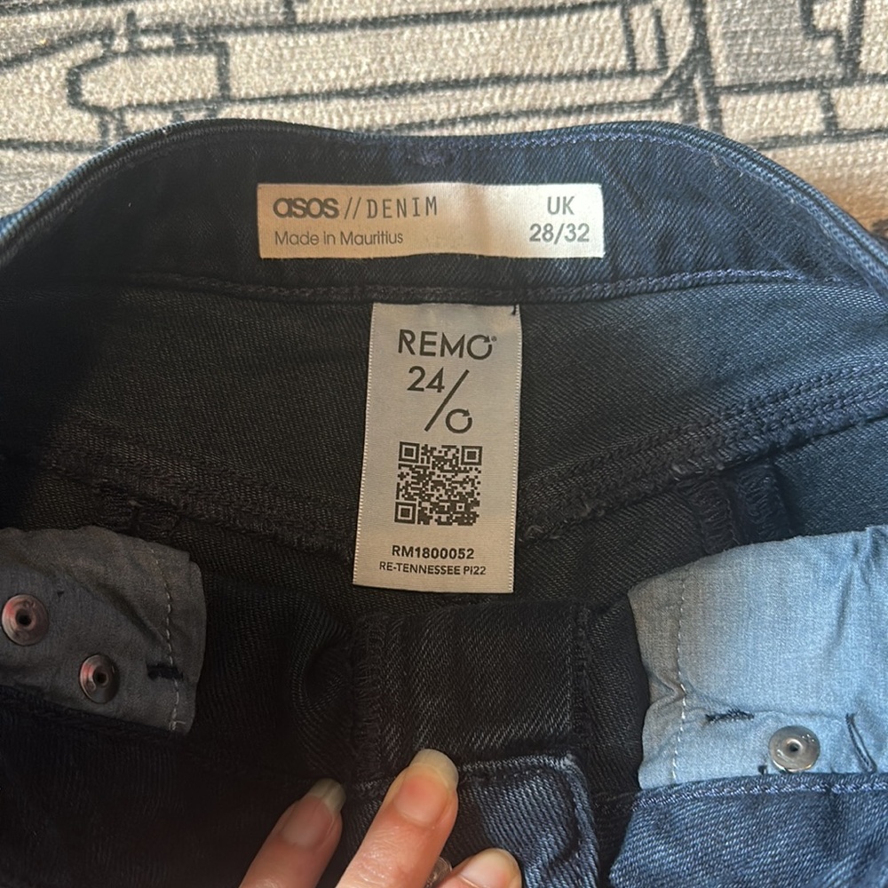 ASOS Ultra High Rise 28 - Picture 5 of 6